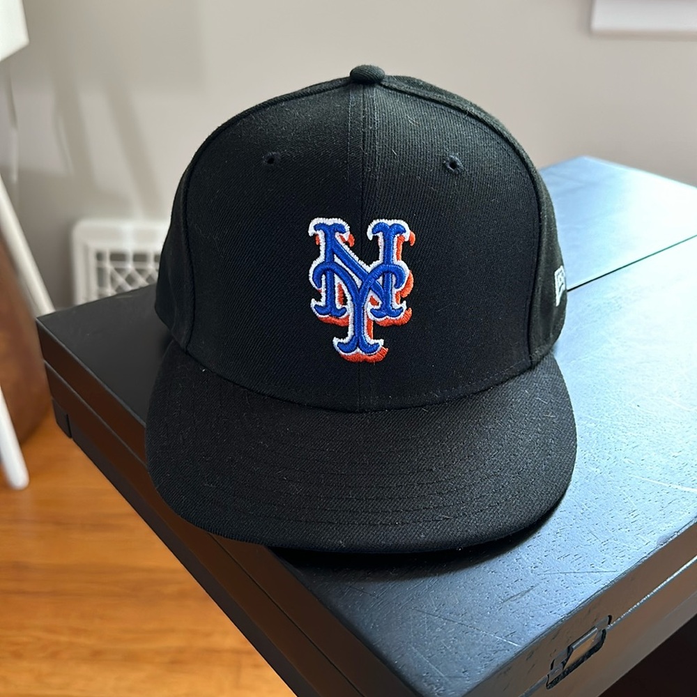 Black New York Mets Baseball Hat
